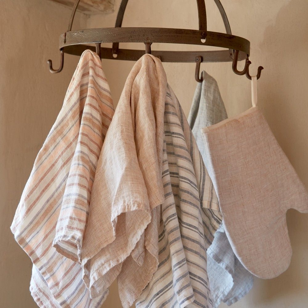 Carmela Kitchen Towel, Caramel