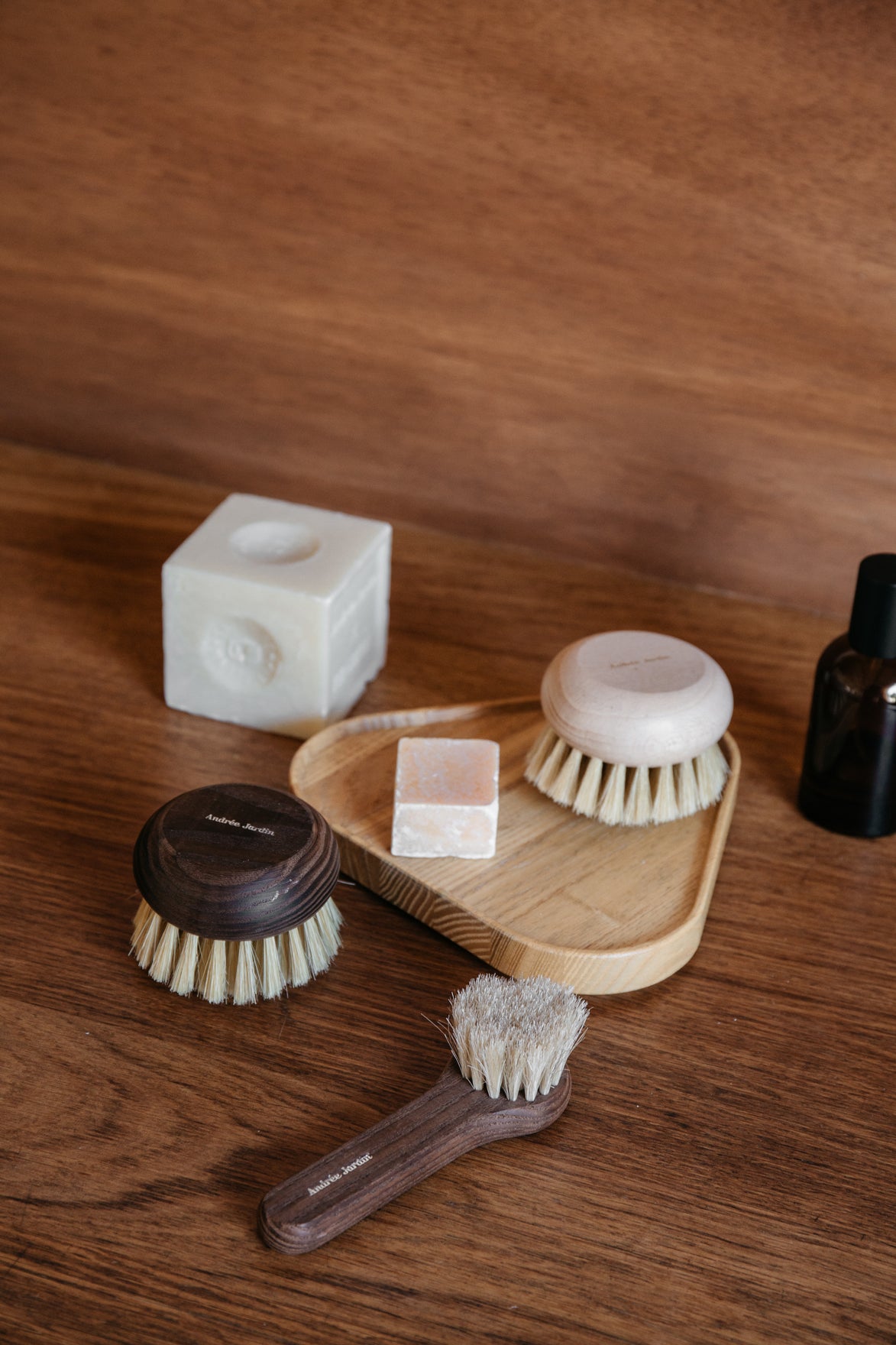 Andrée Jardin Tradition Scrub Brush Waxed Beech Wood Utilities Andrée Jardin Andrée Jardin Bath & Body_Accessories Brand_Andrée Jardin LMF23 AJ-NEWS-JAN-20-_13
