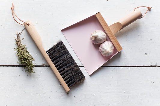 Andree Jardin "Mr & Mrs Clynk" Light Pink Hand Brush, Dustpan and Wall Hooks