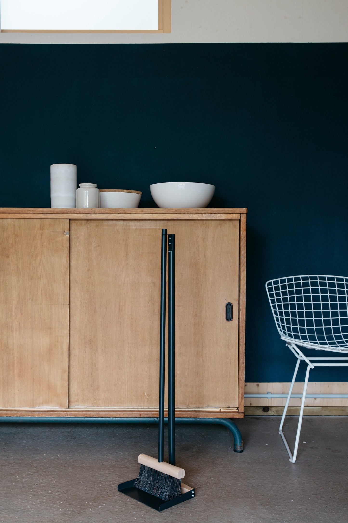 Andree Jardin "Mr & Mrs Clynk" Large Complet Dustpan & Hand Brush Gray