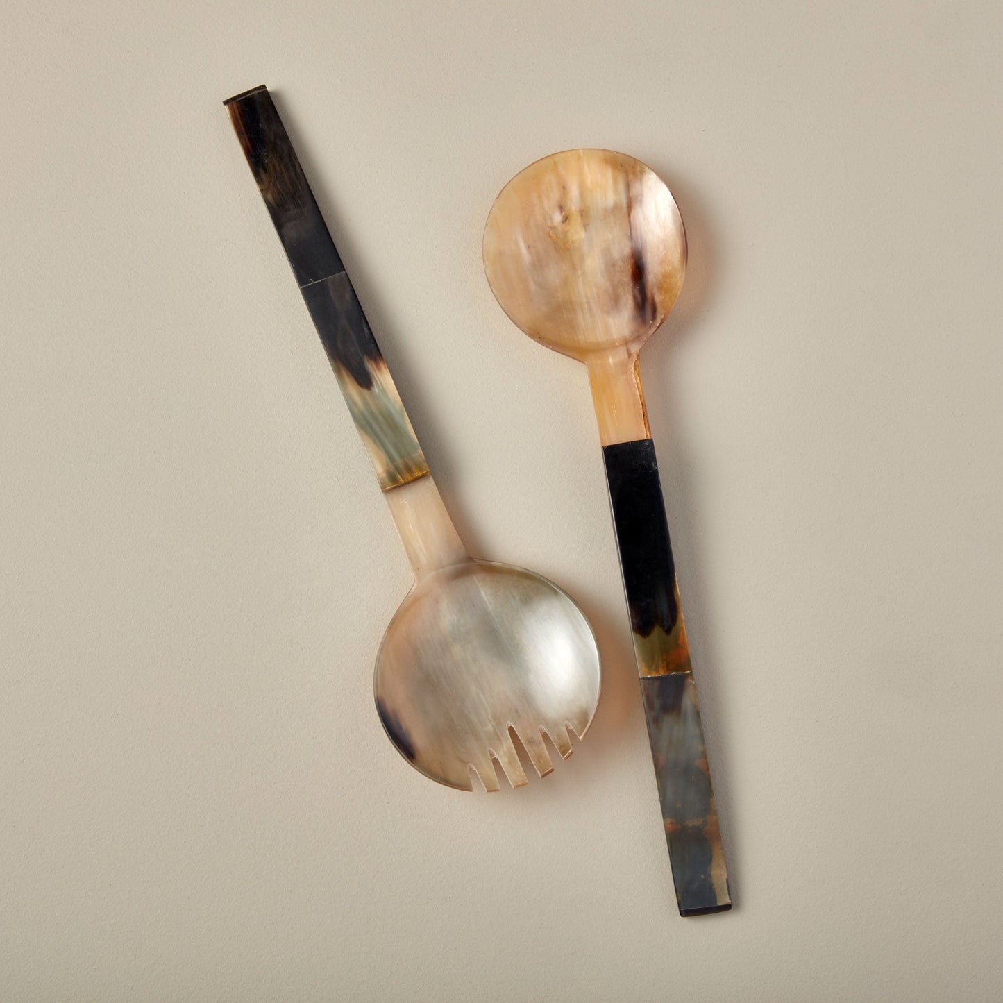 Kizi Horn Serving Set