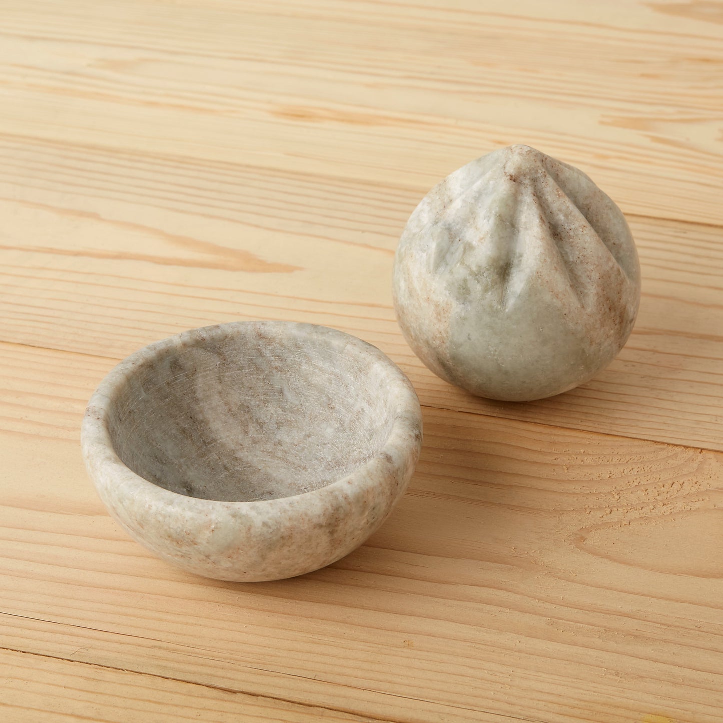 Waterfall Marble Citrus Press