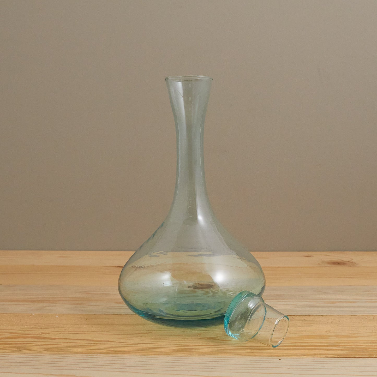 Premium Recycled Decanter with Lid