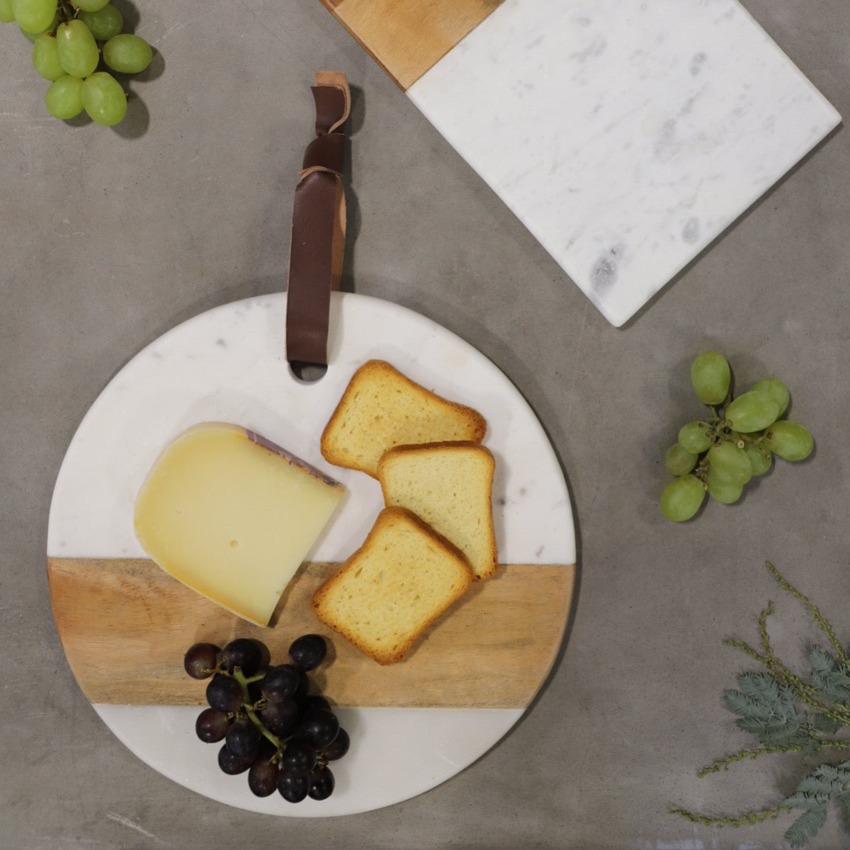 White Marble & Wood Round Board