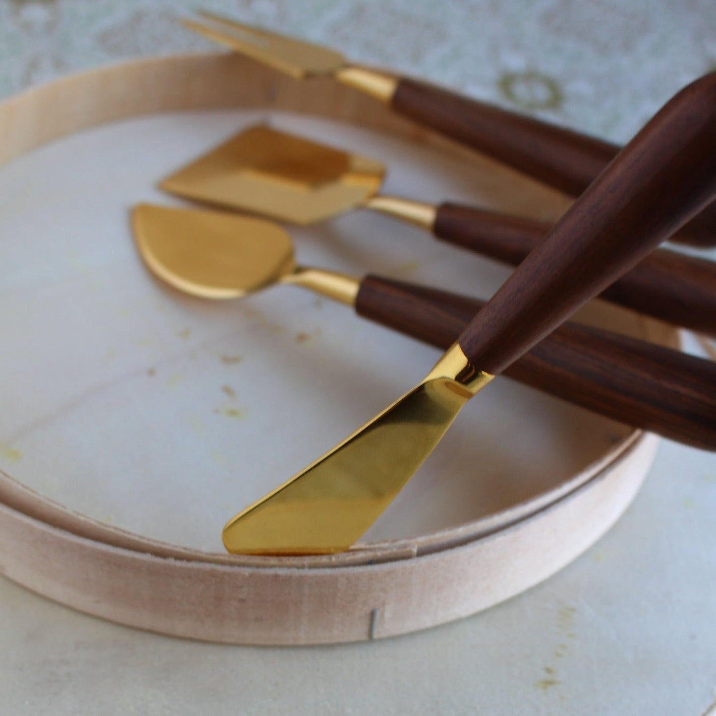 Gold & Wood Cheese