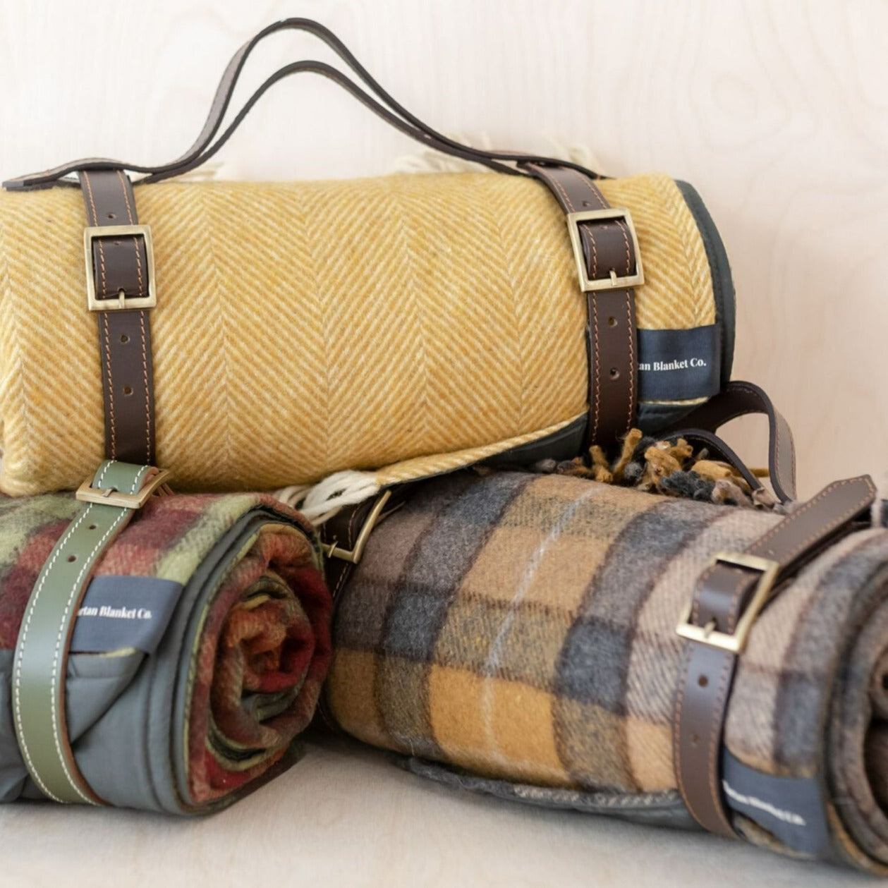 Recycled Wool Waterproof Picnic Blanket in Buchanan Natural Tartan - Brown Leather