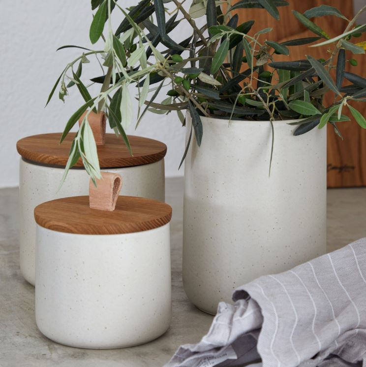 Pacifica Canister with Oak Wood Lid, Vanilla, Small