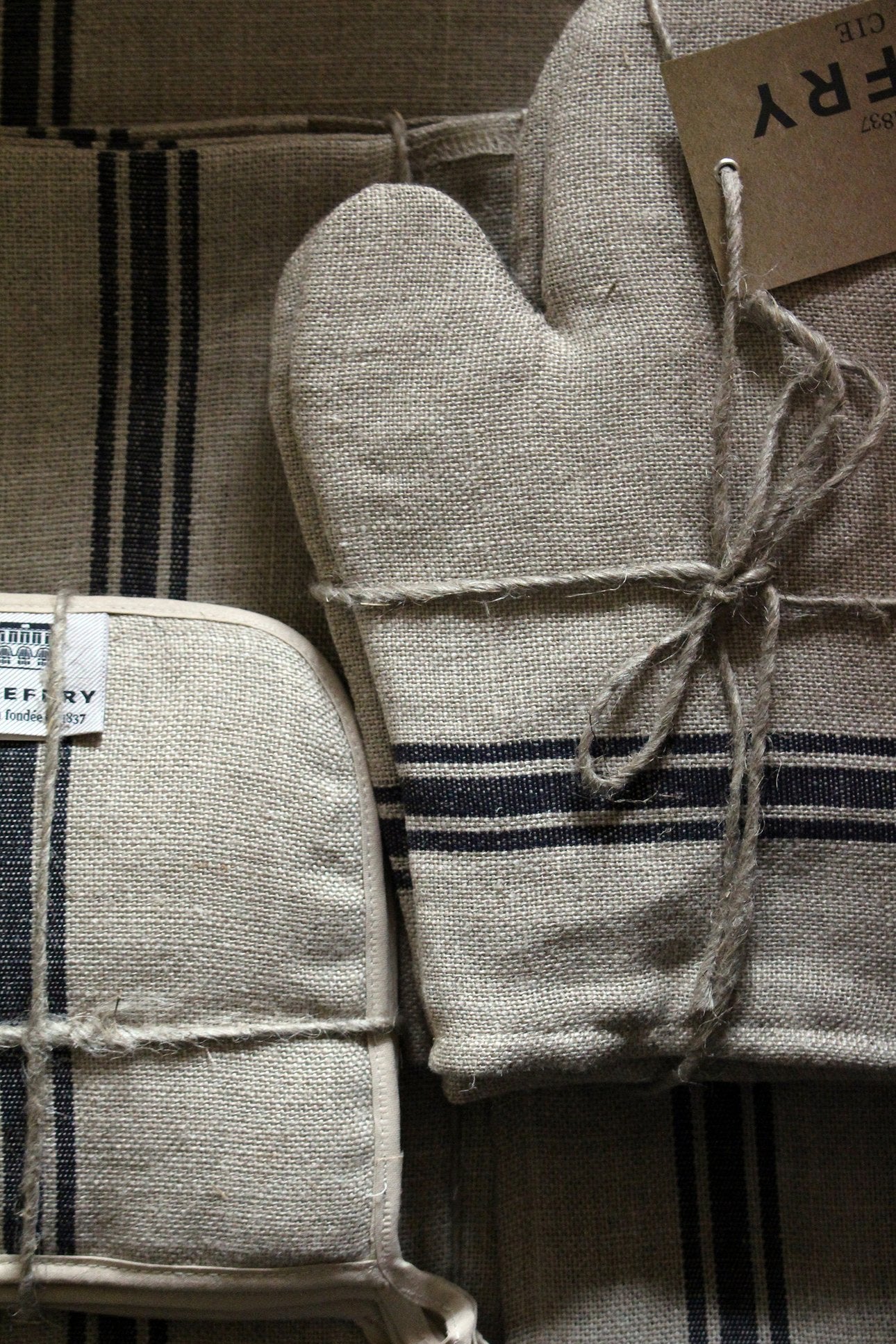 Thieffry Blue Monogramme Linen Oven Mitt (Set of 2)