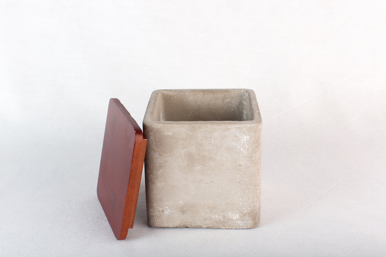 CEMENT