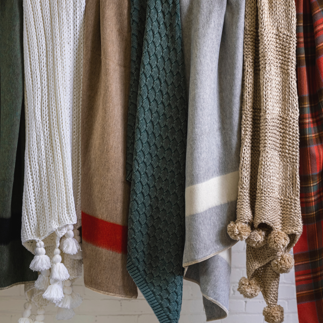 Siempre Blanket, Surplus with Black Stripe