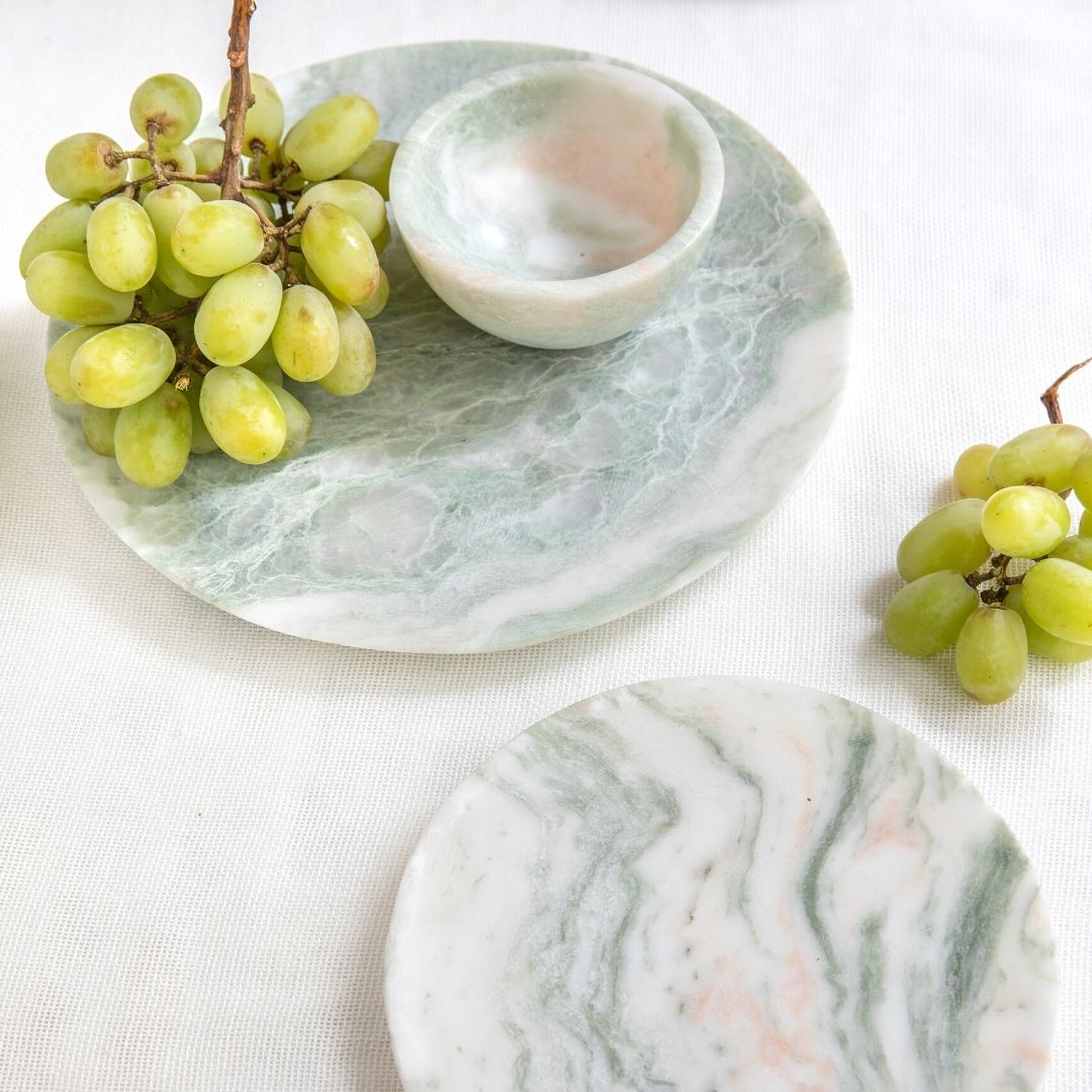 Lady Onyx Plate, Large