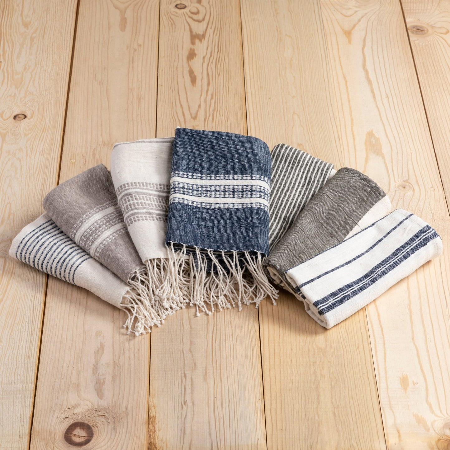 Chelsea Hand Towel, Grey