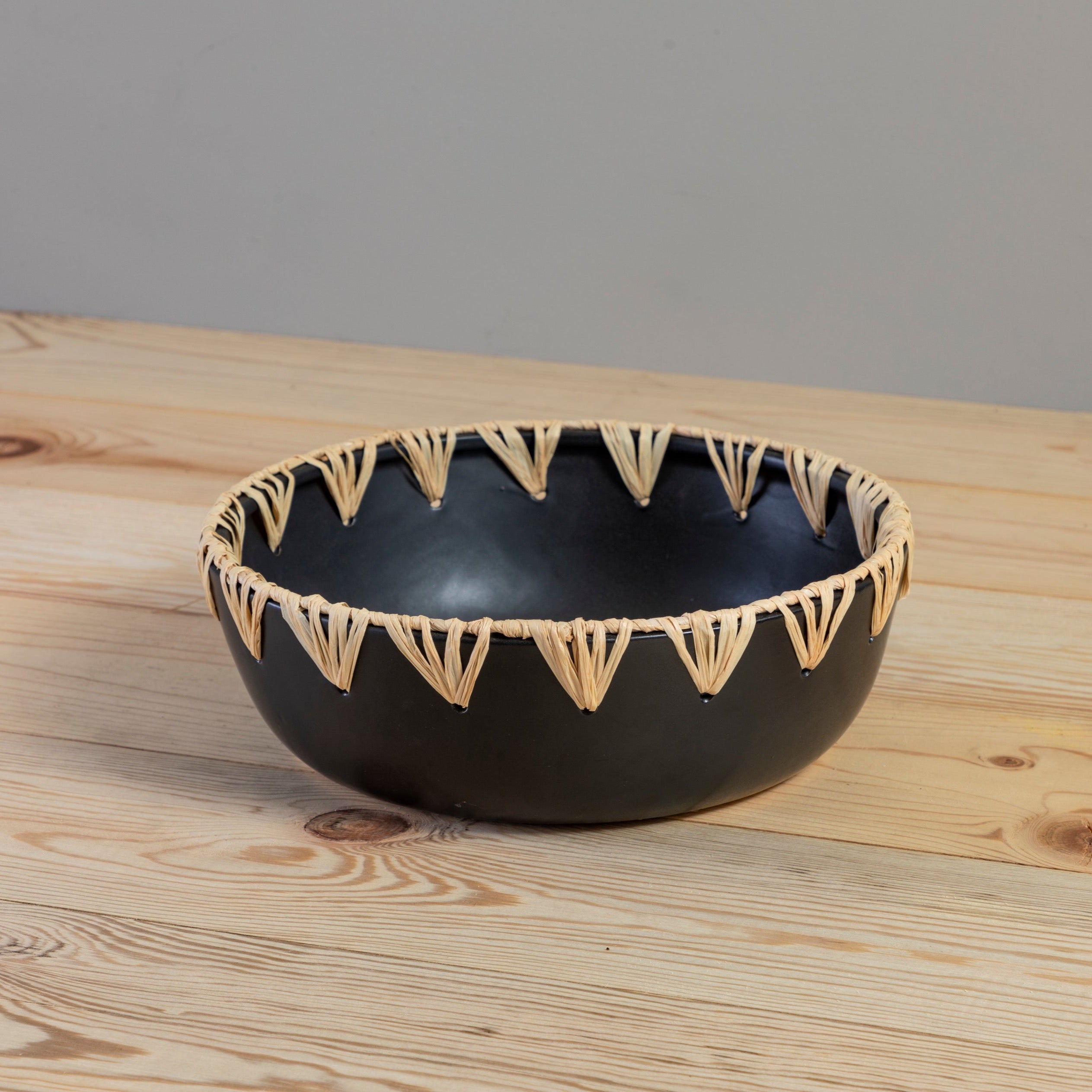 Alaya Serving Bowl