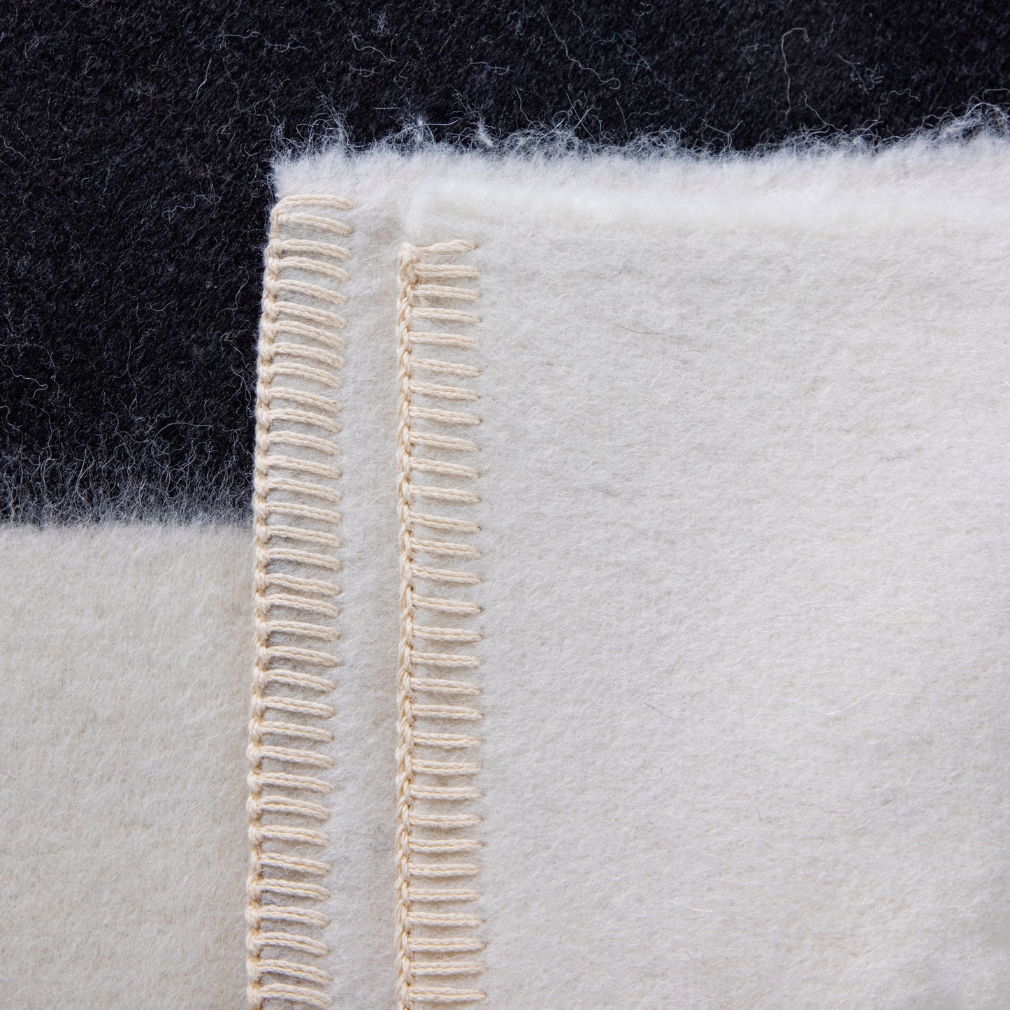 Siempre Blanket, Ivory with Black Stripe