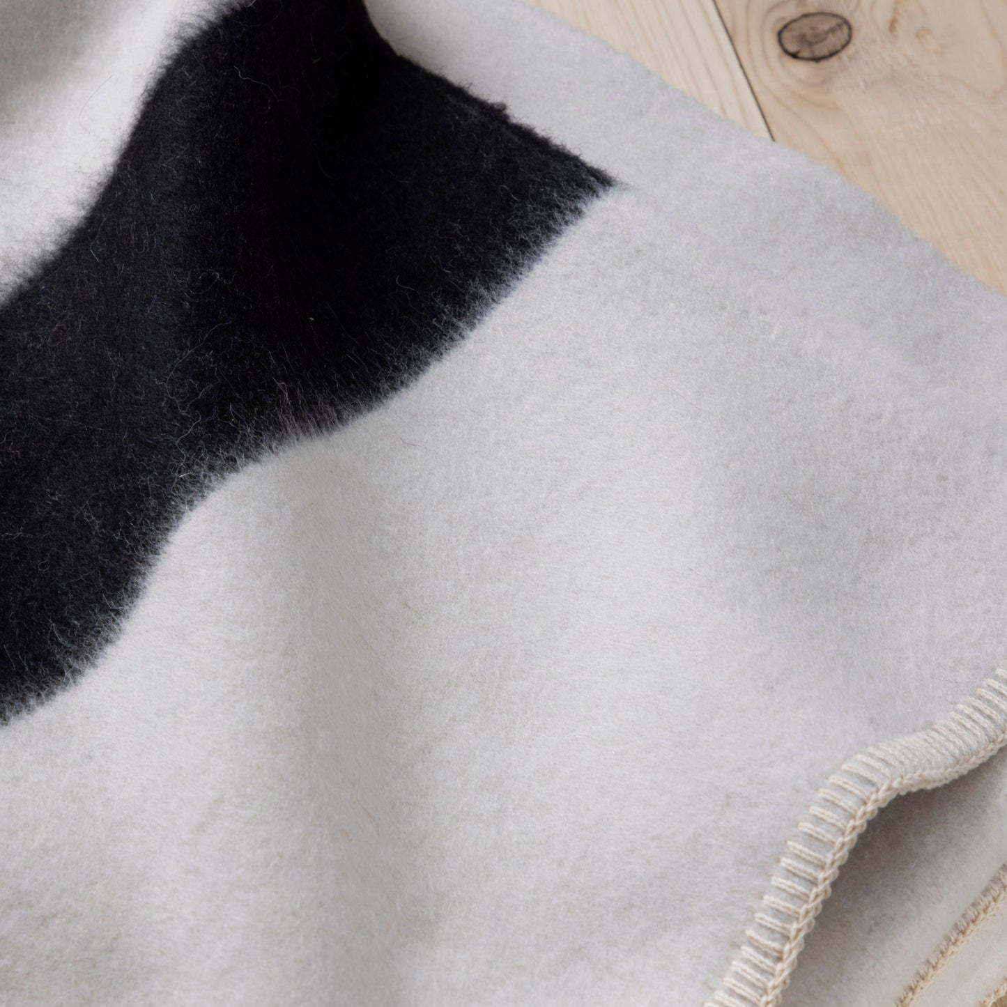 Siempre Blanket, Ivory with Black Stripe