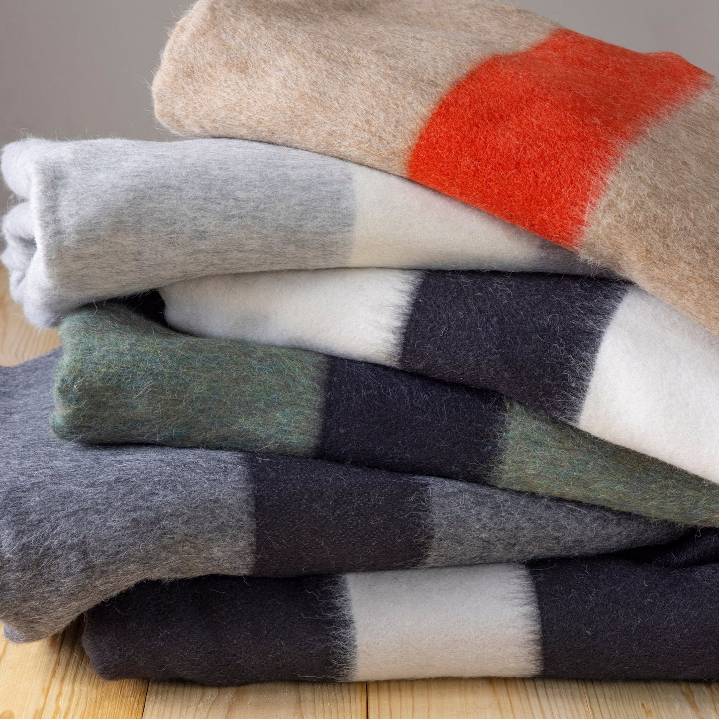 Siempre Blanket, Sand with Red Stripe