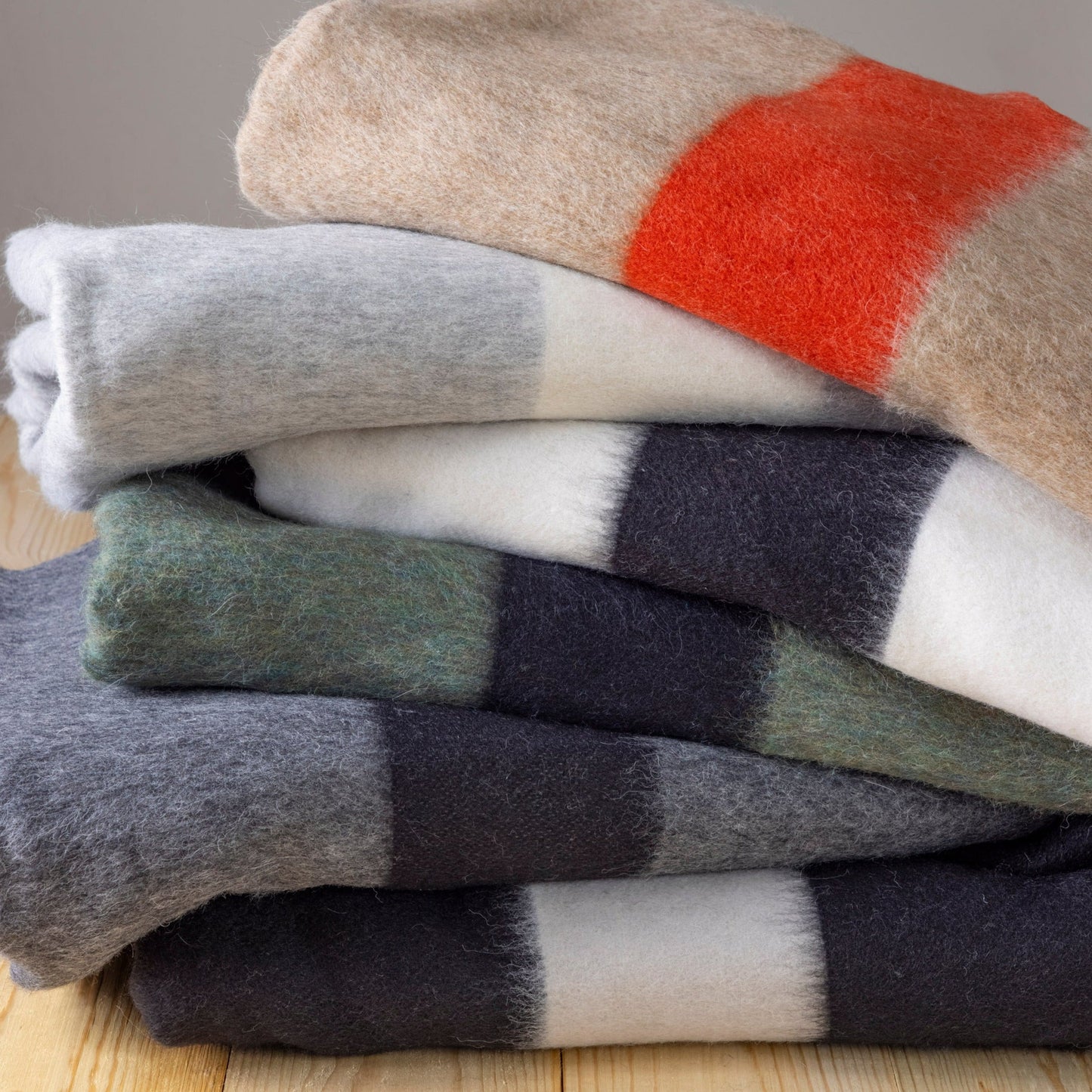 Siempre Blanket, Light Heather with Ivory Stripe