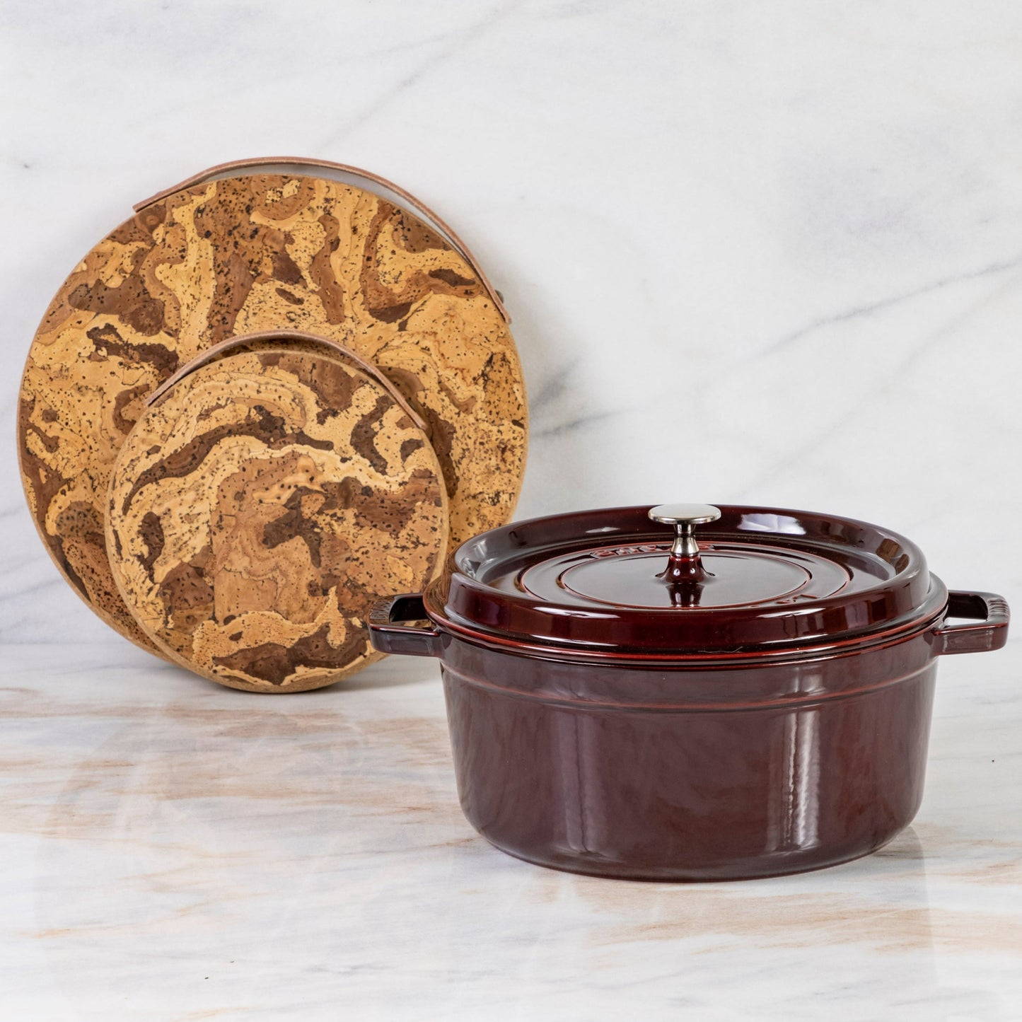 Staub Round Cocotte, 5.5qt, Grenadine