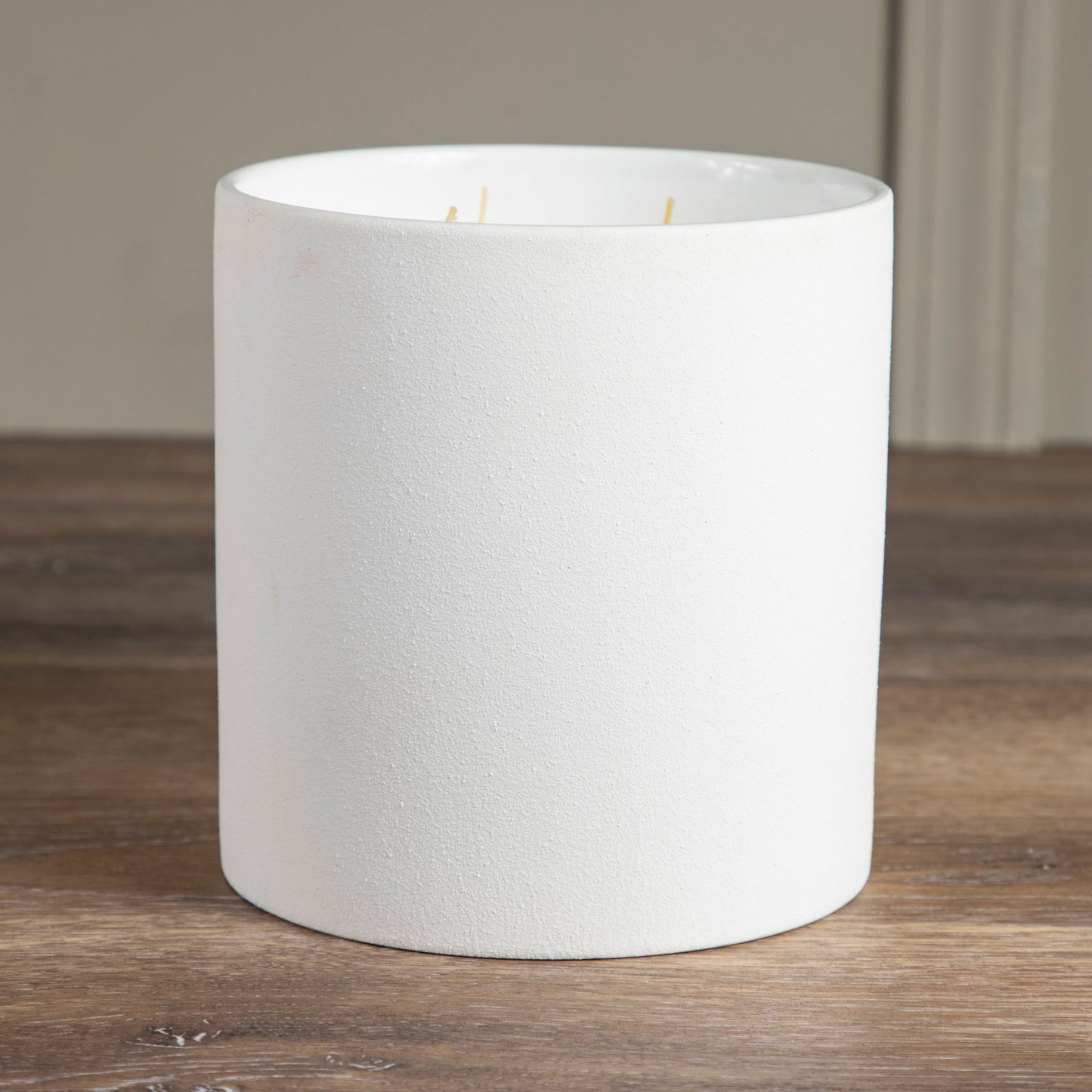 Apotheke Concrete 4-Wick Candle, White Vetiver
