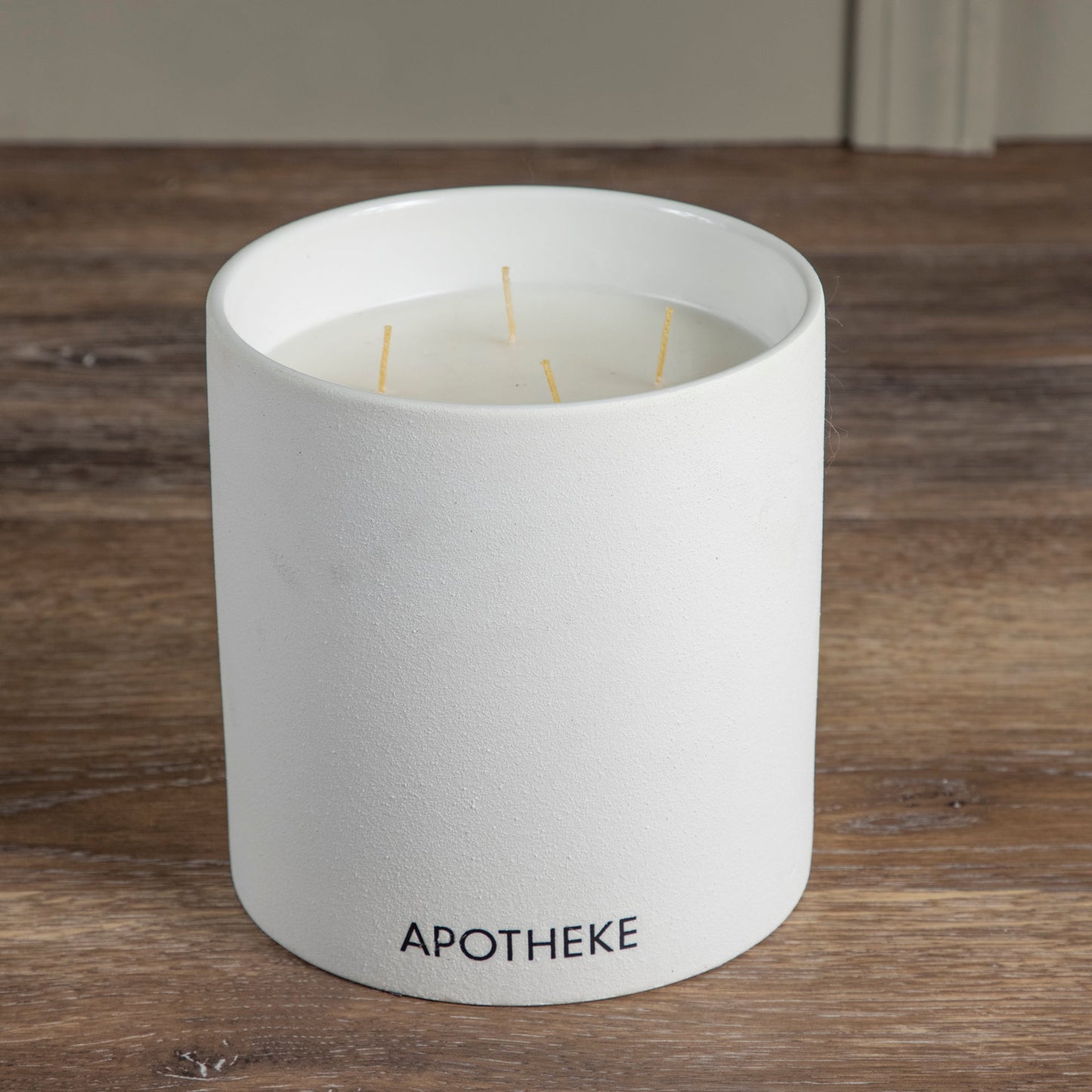 Apotheke Concrete 4-Wick Candle, Sea Salt Grapefruit