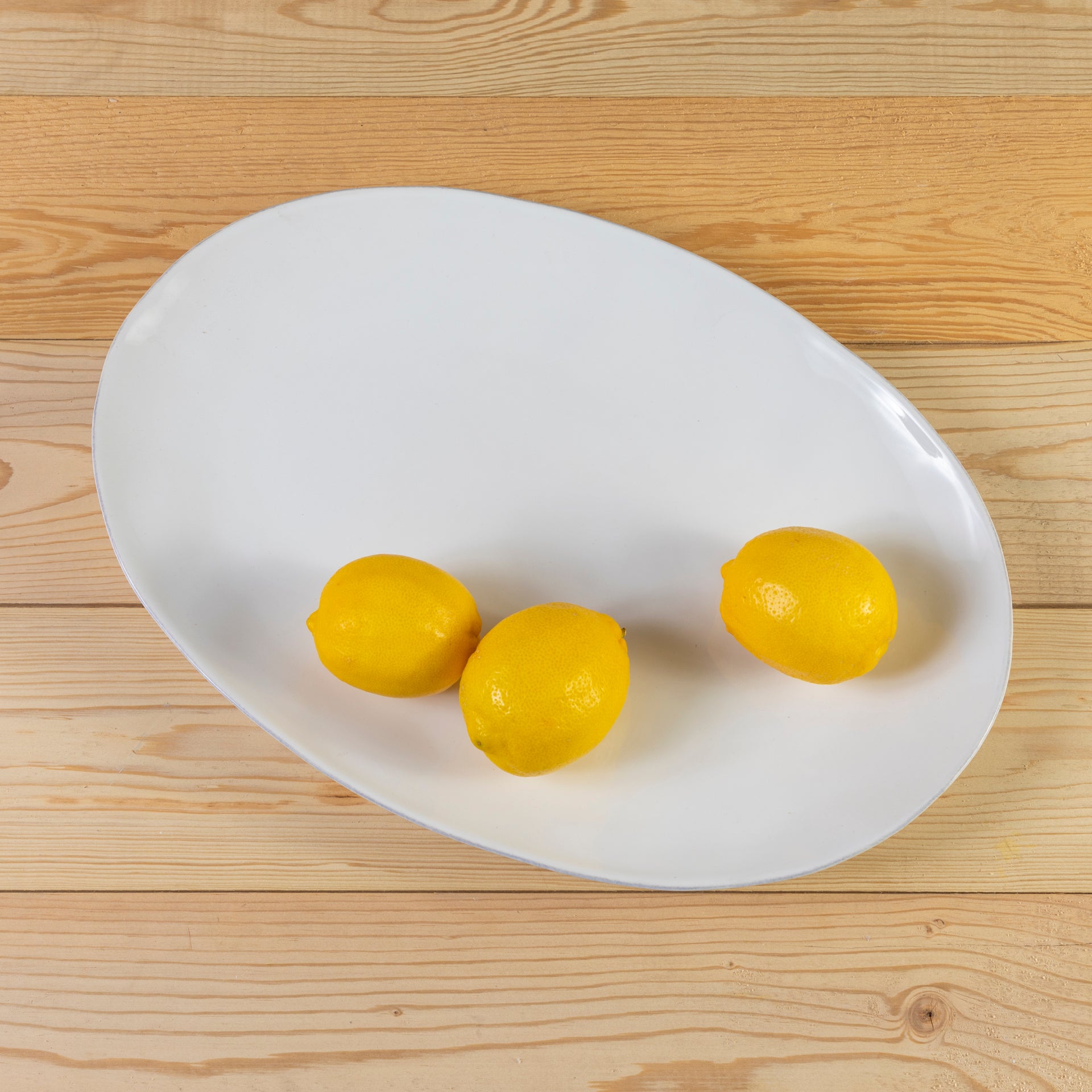 Livia 18" Oval Platter, White