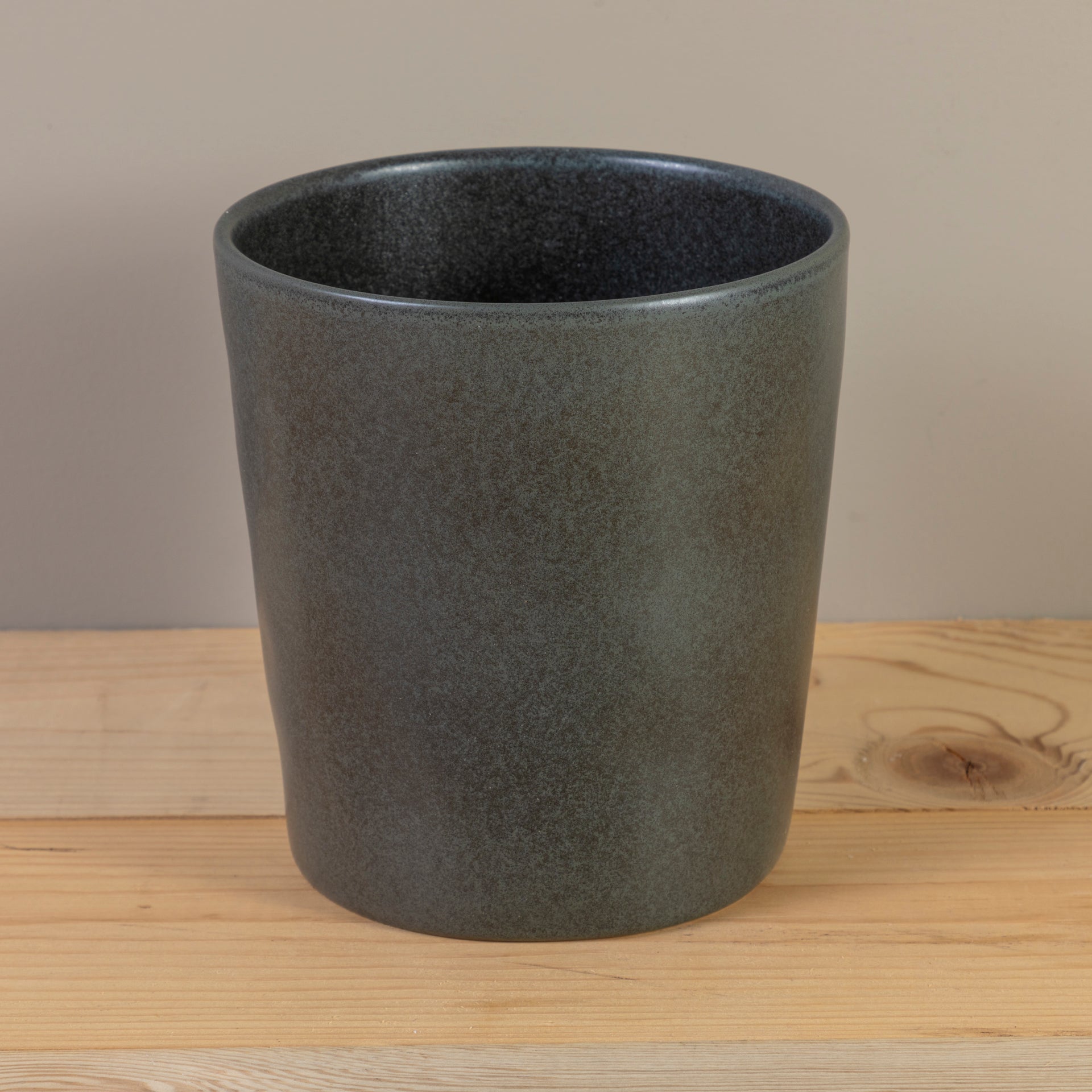 Livia Utensil/Bottle Holder, Black