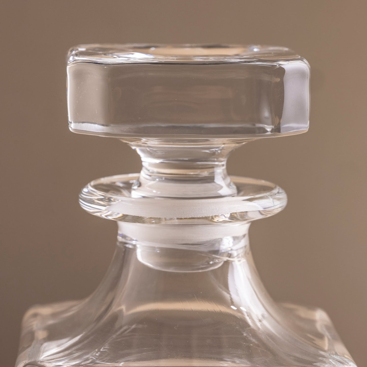 Timeless Crystal Decanter with Stopper