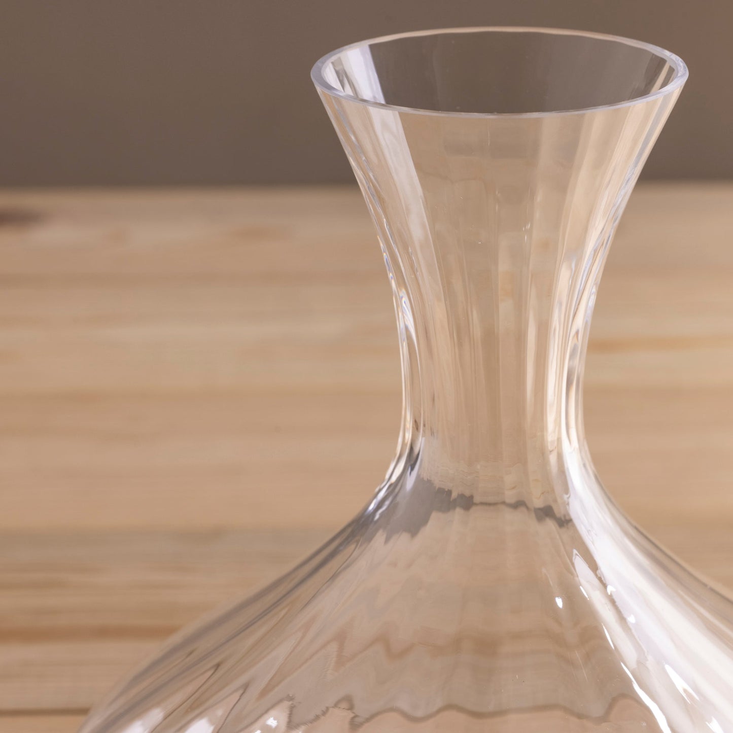 Aurelia Carafe, 61oz