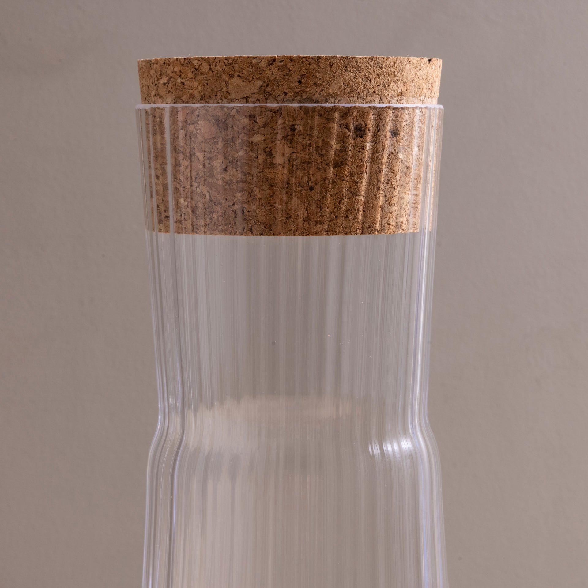 Gio Carafe with Cork Stopper