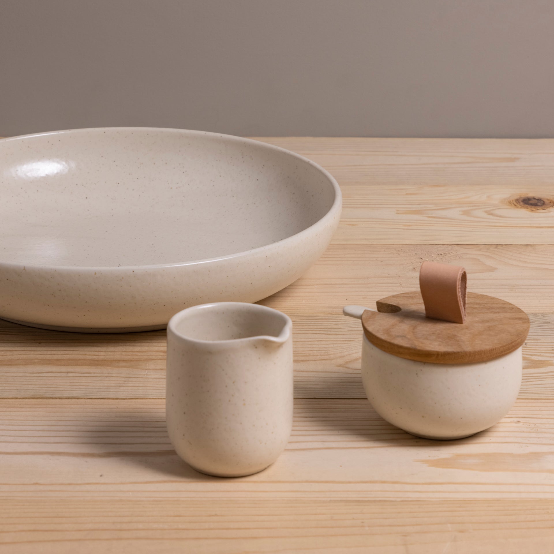 Pacifica 12.5" Serving Bowl, Vanilla