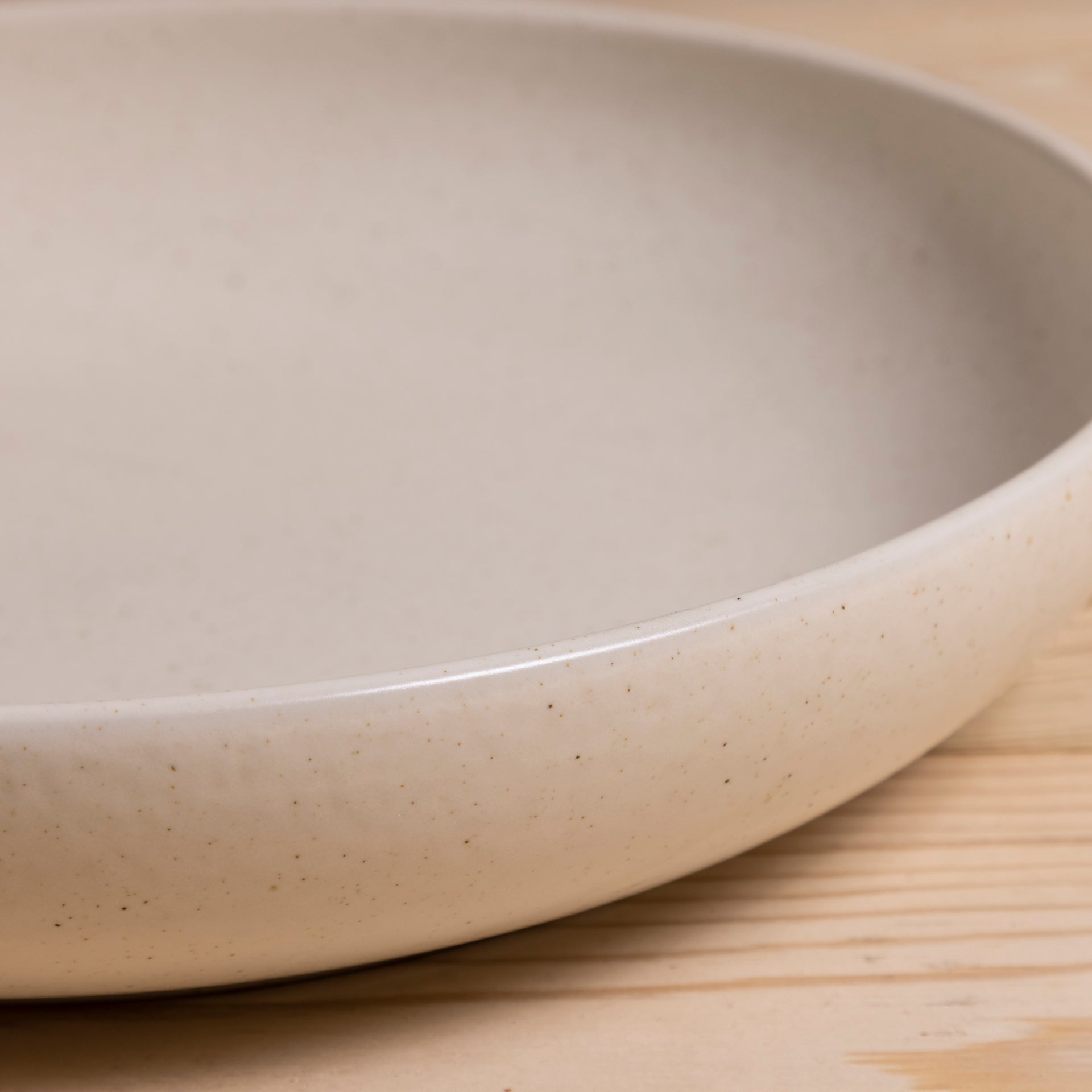 Pacifica 12.5" Serving Bowl, Vanilla