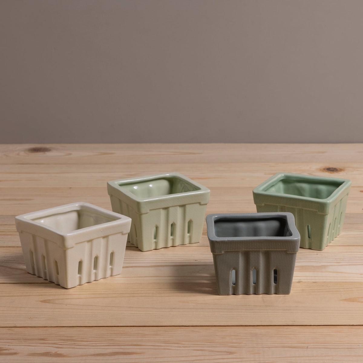 Stoneware Berry Basket, Set of 4
