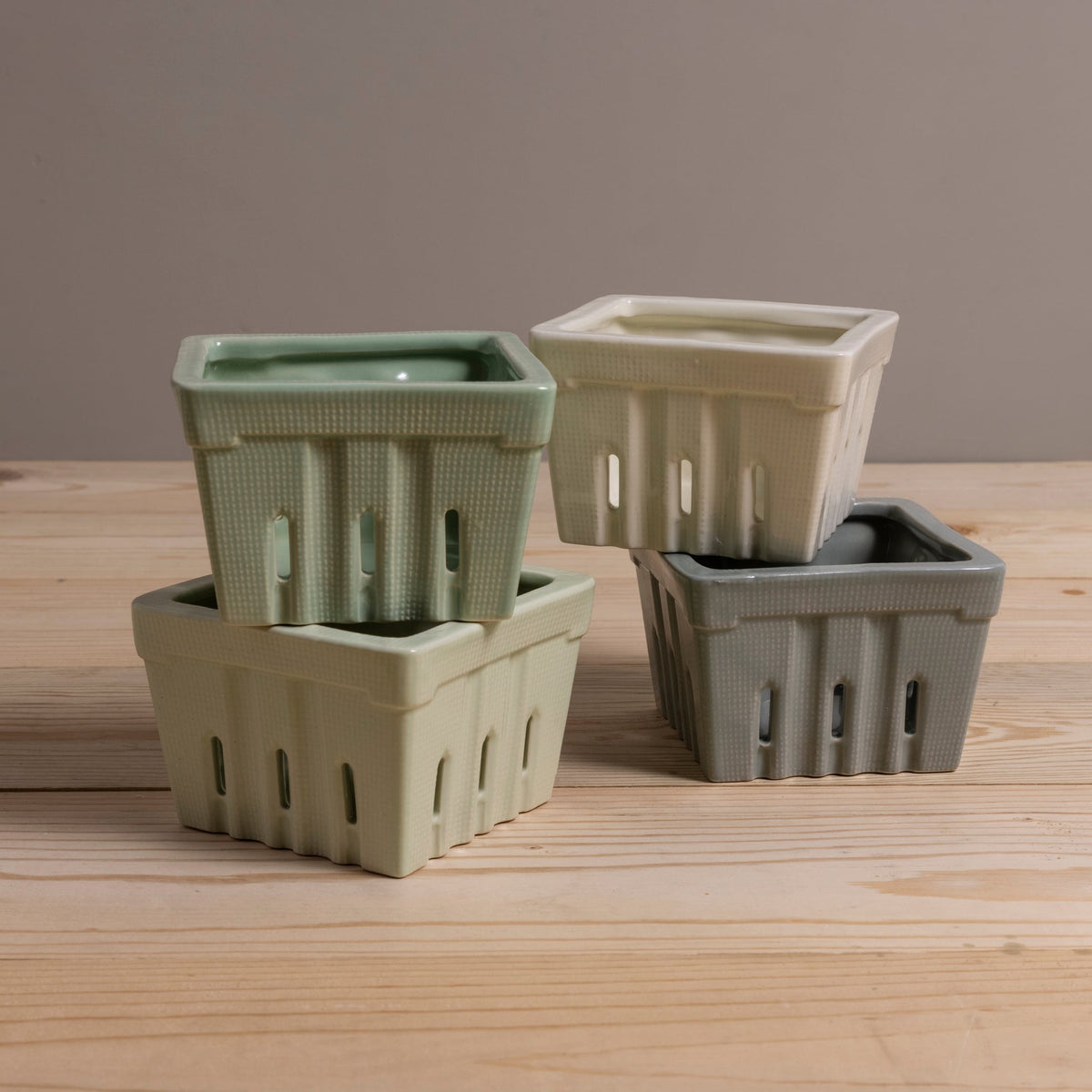 Stoneware Berry Basket, Set of 4