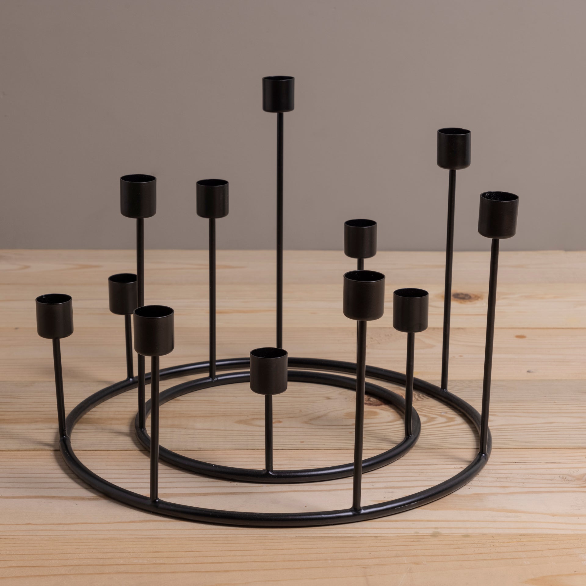 Kent Black Candlestick Wreath, Large