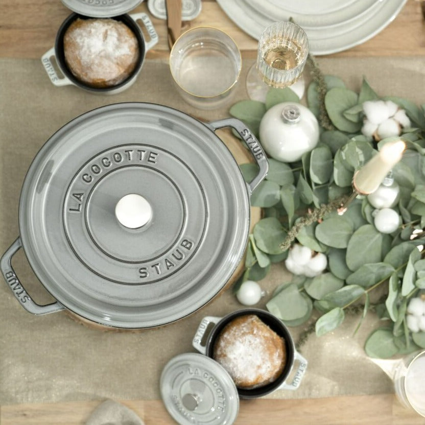 Staub Round Cocotte, 5.5qt, Graphite Grey