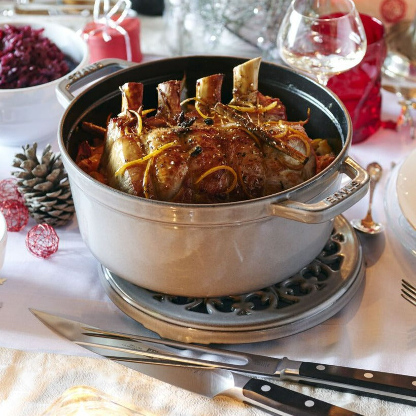 Staub Round Cocotte, 5.5qt, Graphite Grey