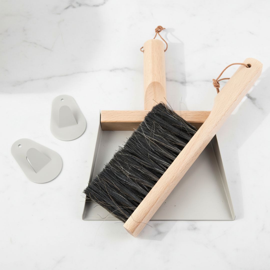 Andree Jardin "Mr & Mrs Clynk" Gray Hand Brush, Dustpan and Wall Hooks  