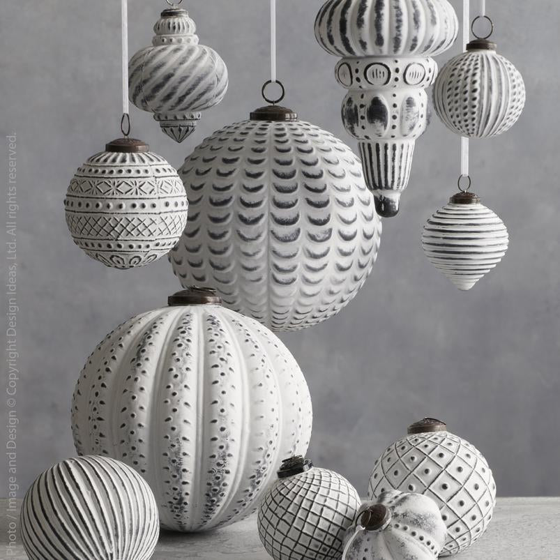 Breckenridge Ornament, Arendel