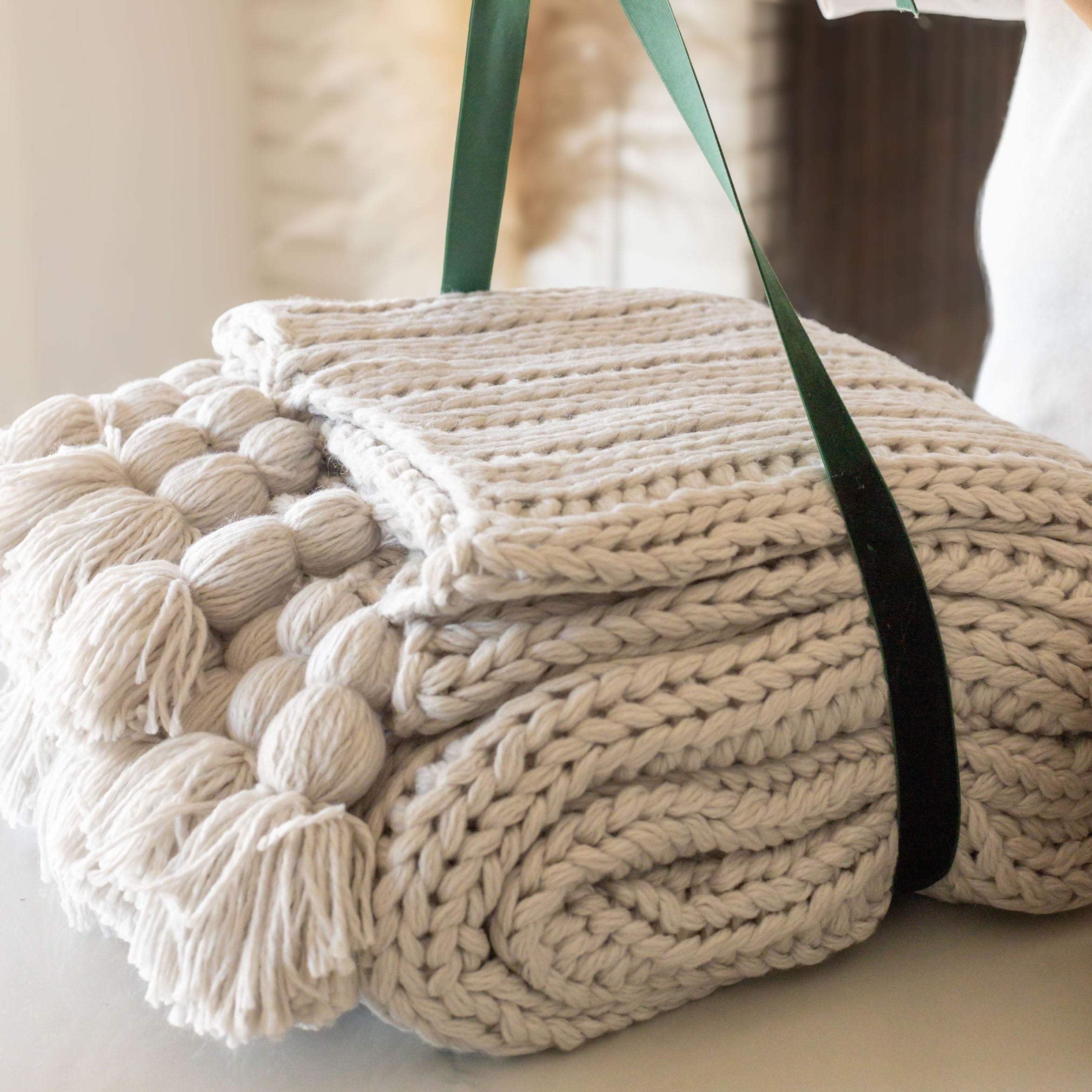Anacapa Oversized Throw, White