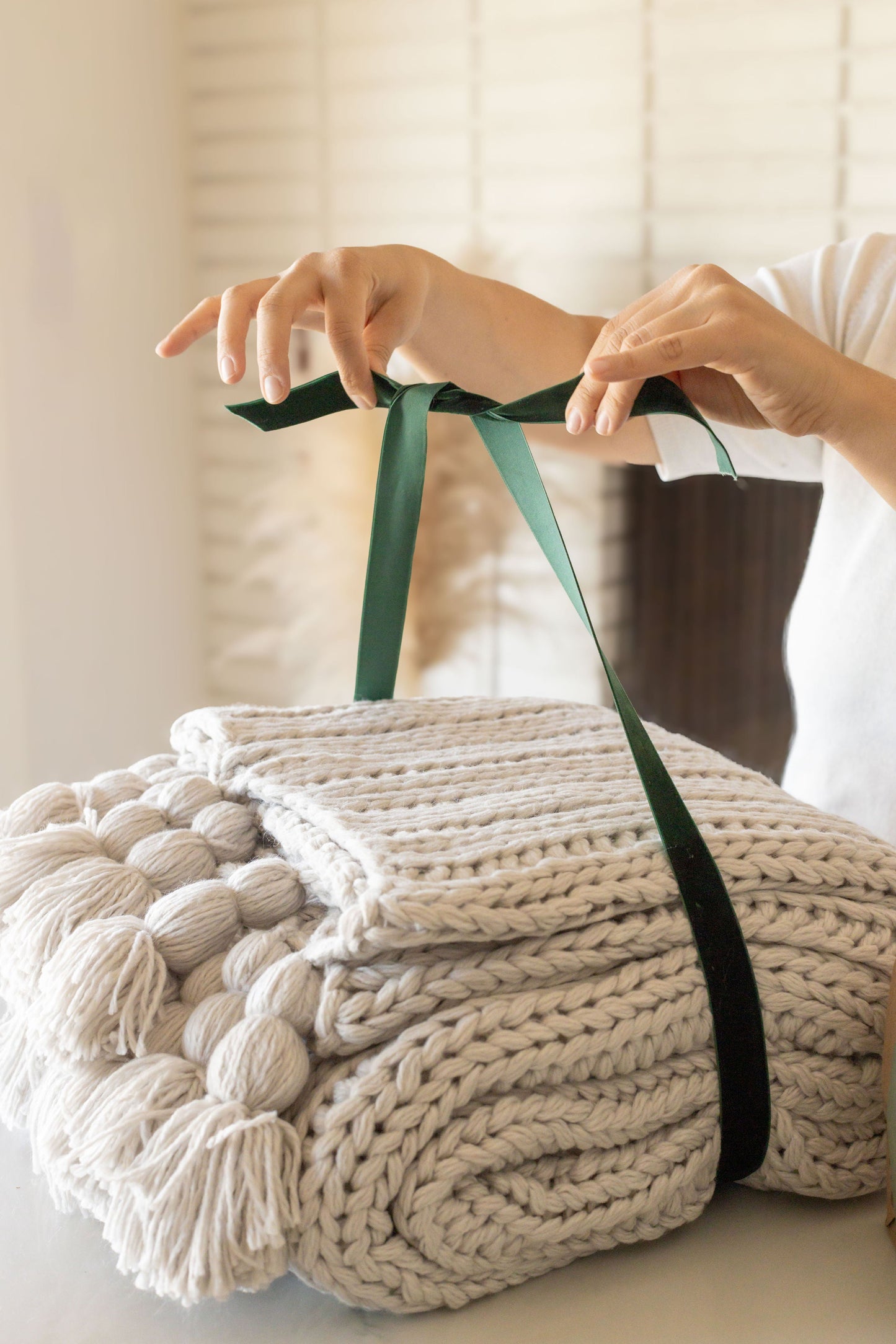 Anacapa Oversized Throw, White