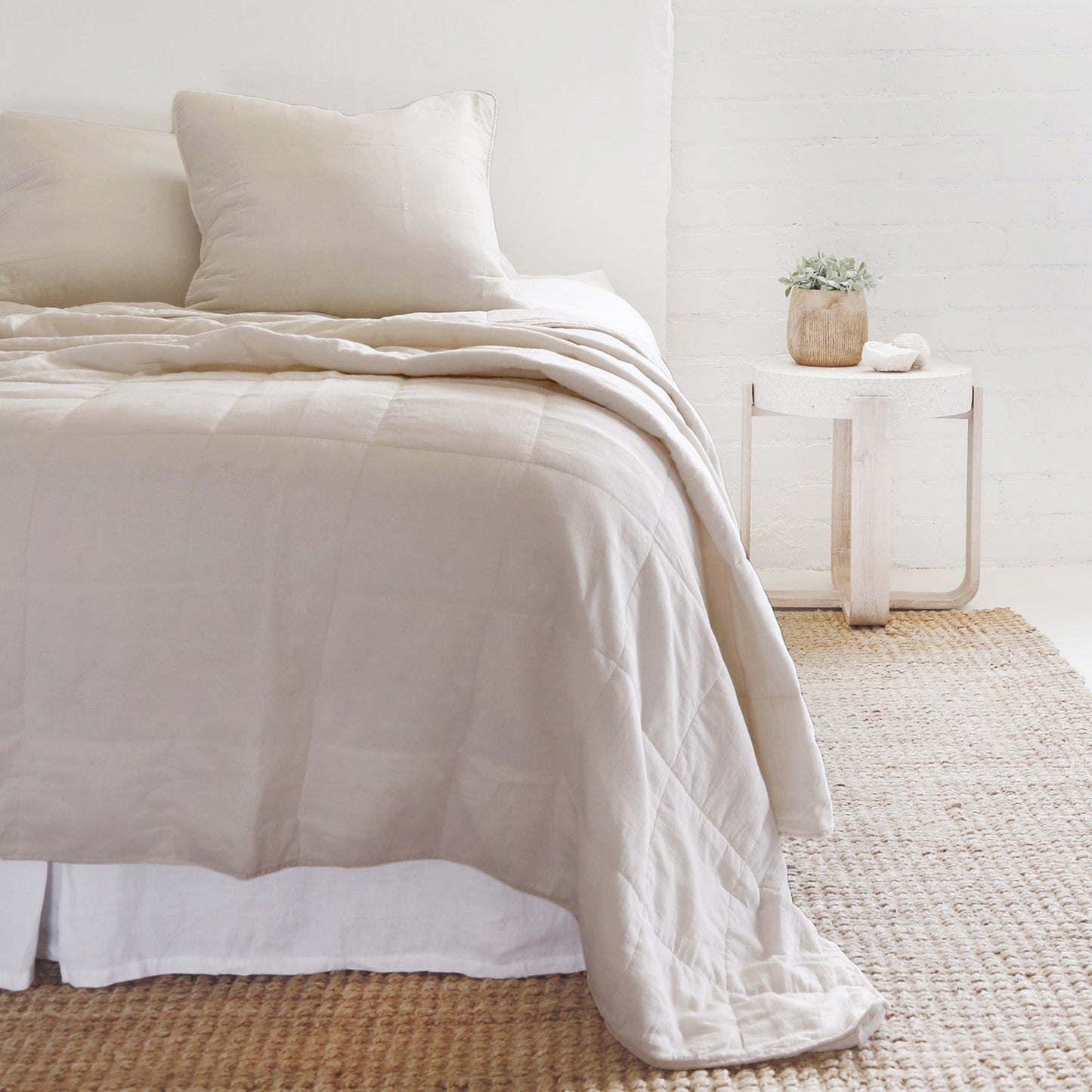 Antwerp King Coverlet, Natural