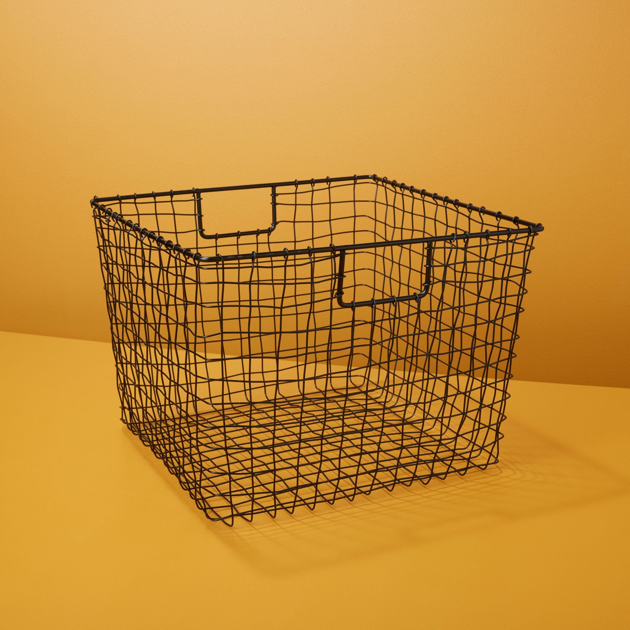 Be-Home_Black-Square-Wire-Basket-Large_87-871.jpg