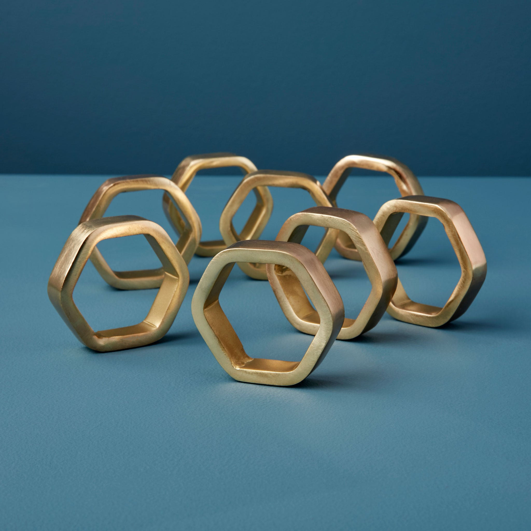 Be-Home_Hexagon-Napkin-Ring-Gold_91-191_d9f7557b-8619-4575-9957-8fddd185dd7f.jpg