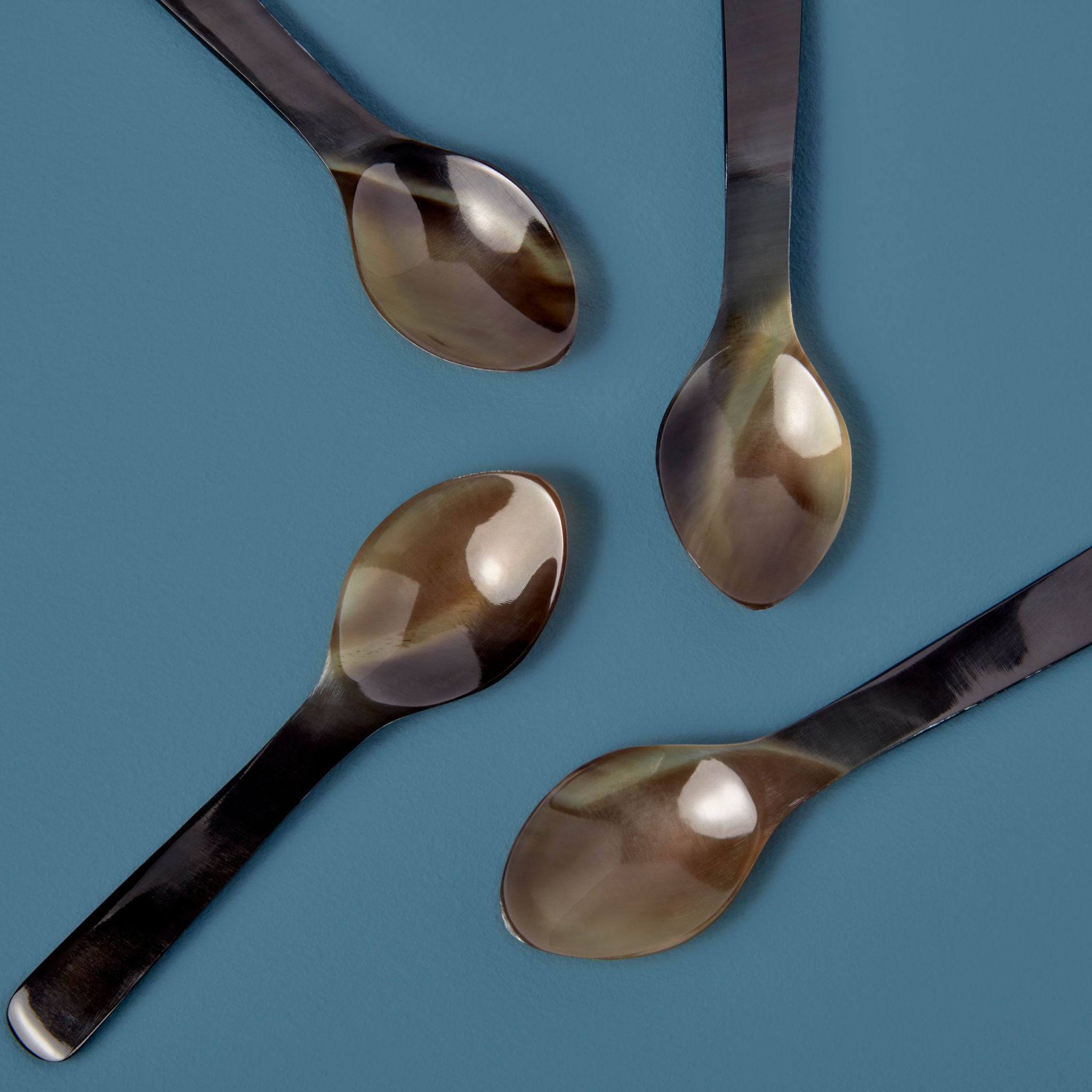 Be-Home_Horn-Spoons-Medium-Set-of-4_07-104.jpg