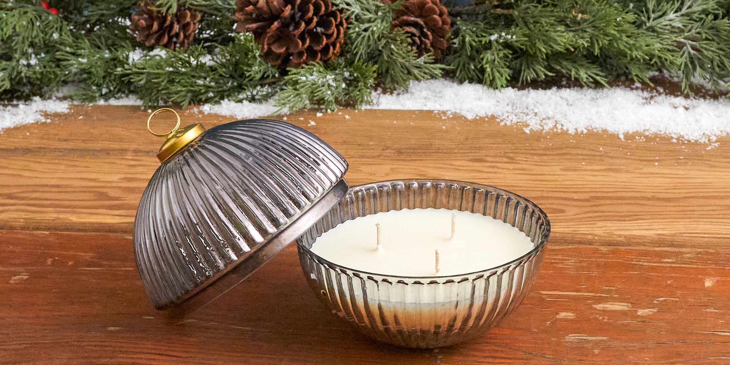 Be-Home_Onyx-Luster-Ornament-Candle-Snowfall_820-0222_2_282eaca9-2c92-4077-80c5-0e42e0ed4145.jpg