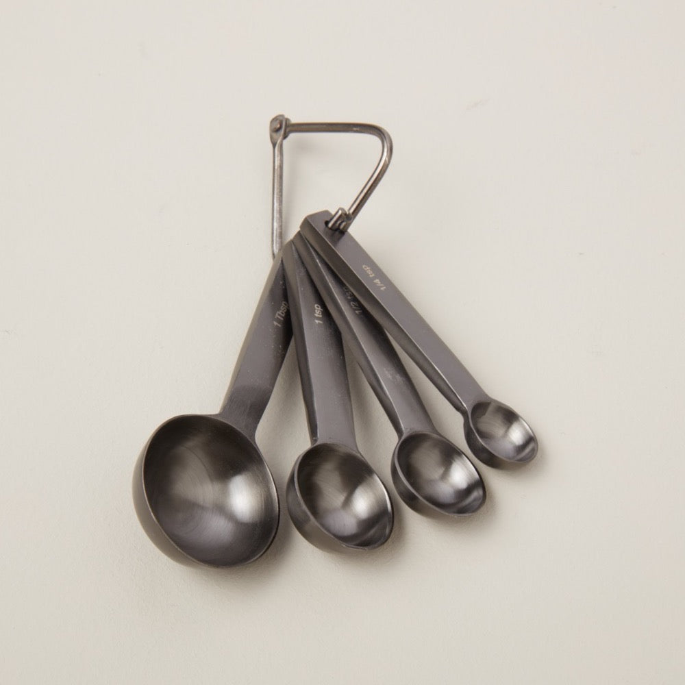 Acadia Measuring Spoons, Onyx