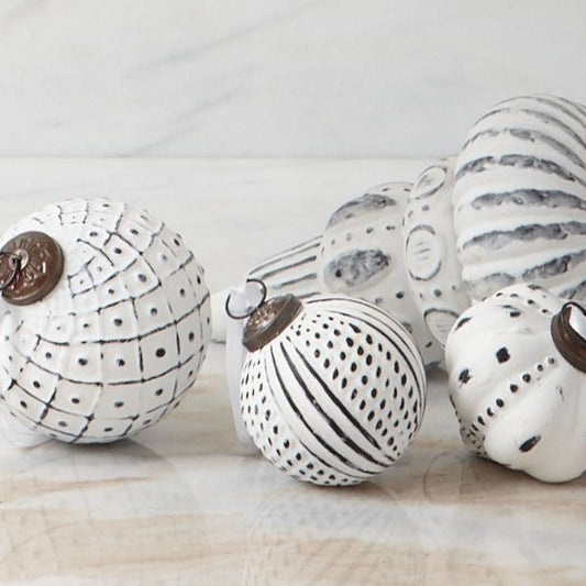 Breckenridge Ornament, Damar