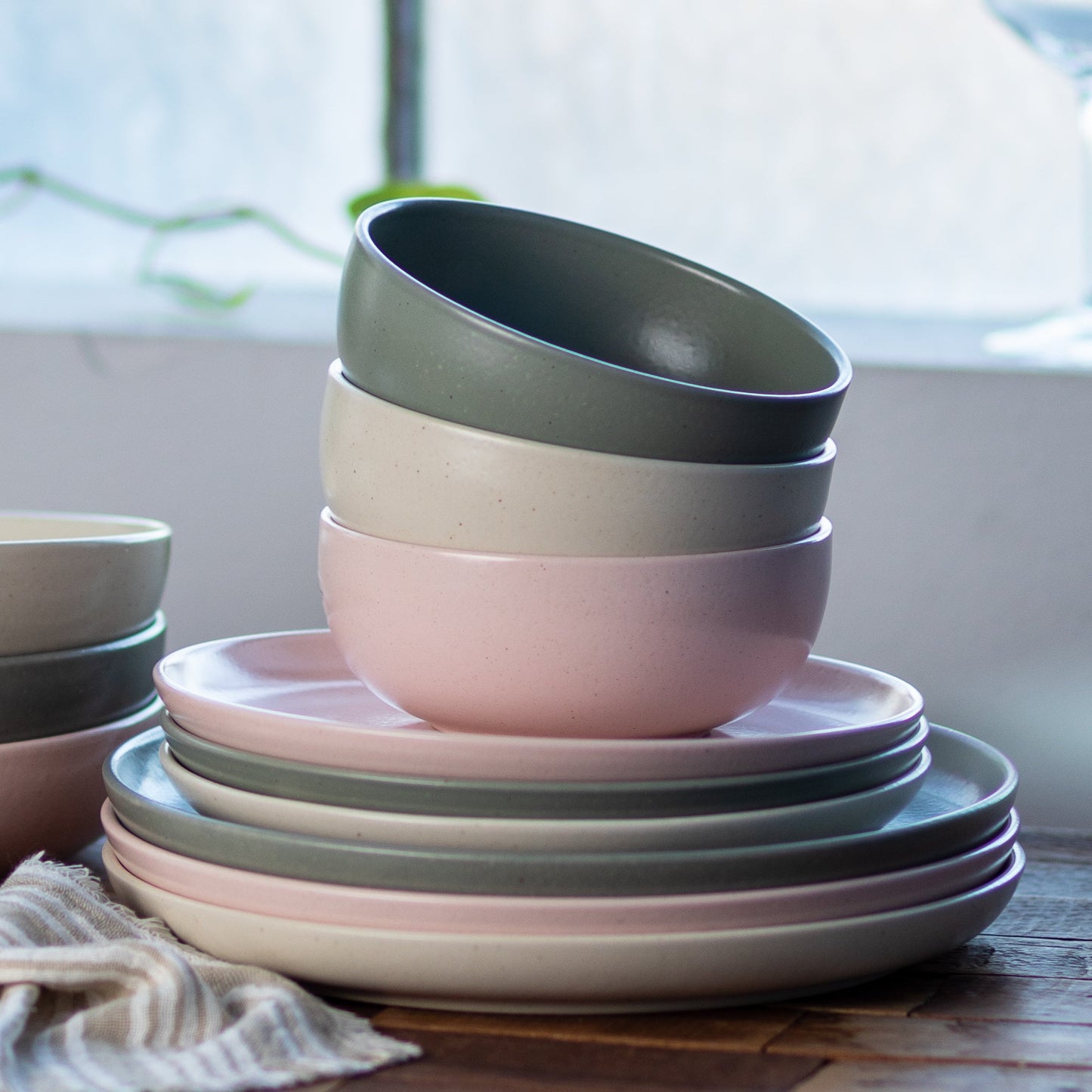 Pacifica Soup/Cereal Bowl, Artichoke, Set of 4