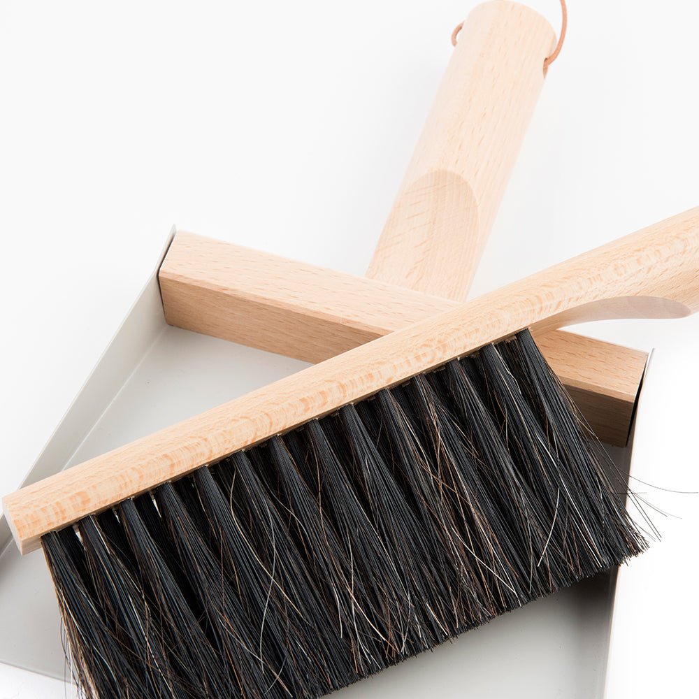 AndrÃ©e Jardin Mr. and Mrs. Clynk Grey Dustpan & Brush "Coffret" Gift Set AndrÃ©e Jardin andree-jardin-mr-and-mrs-clynk-grey-dustpan-brush-coffret-gift-set - French Dry Goods