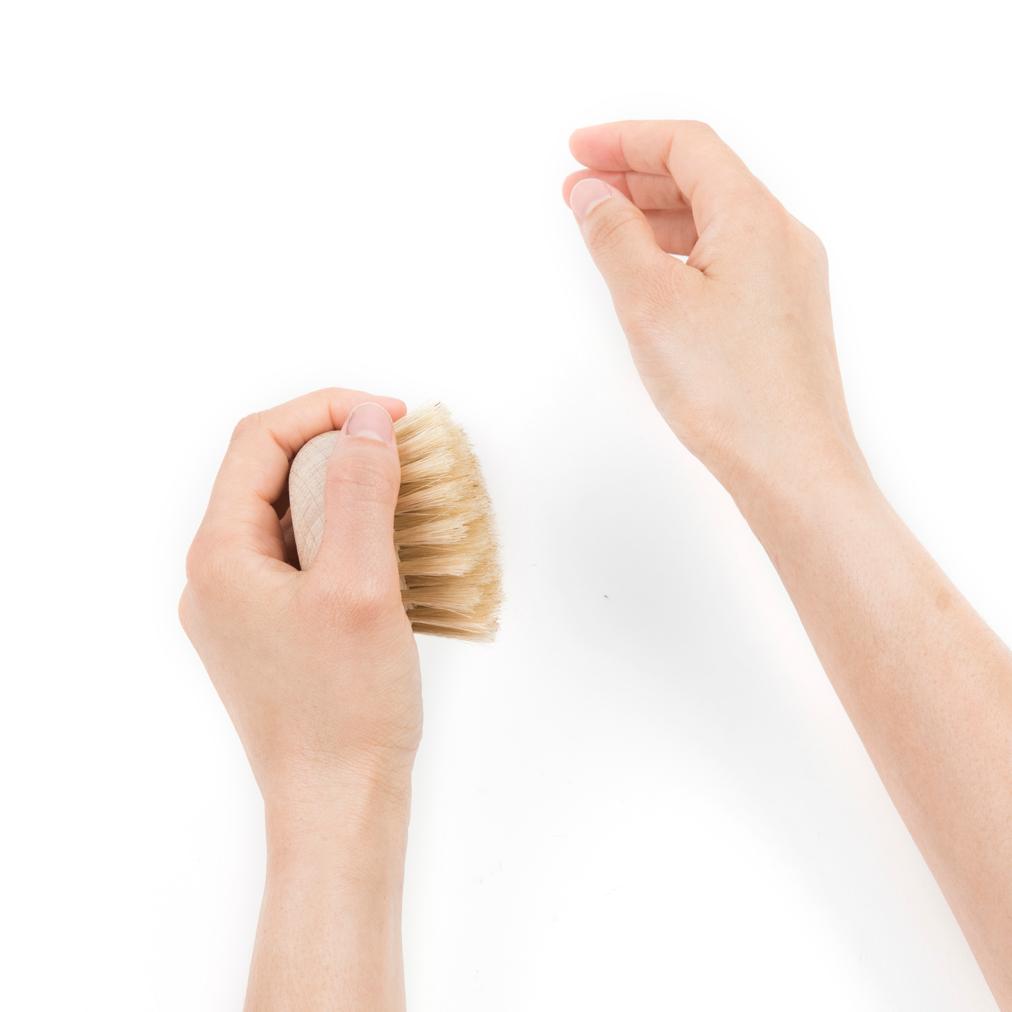AndrÃ©e Jardin Beech Wood Body Brush AndrÃ©e Jardin andree-jardin-beech-wood-body-brush - French Dry Goods